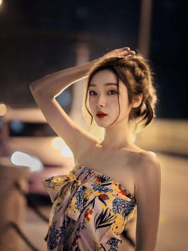 明星基金经理二季度重仓股曝光,张坤增加医药等行业配置