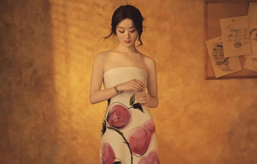 Jennie晒新时尚大片,网友:“根本是行走的艺术品”