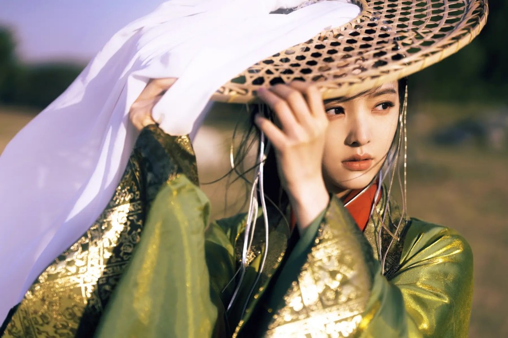 喻恩泰婚变风波引热议：夫妻互曝出轨，离婚条件成焦点