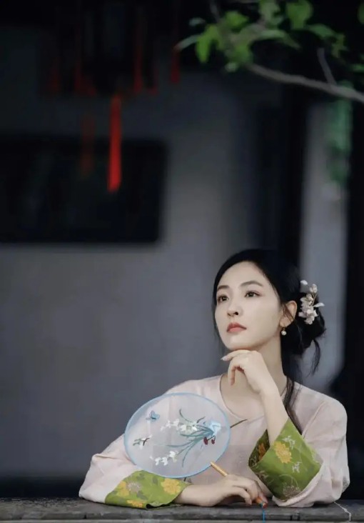 斯嘉丽·约翰逊商谈加盟DC超英大片《新蝙蝠侠2》 或将饰演暂未曝光的新角色