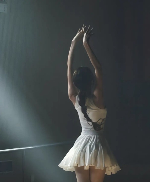 郭碧婷回应父亲病情与家庭经济争议：在责任与暖意中平衡生活