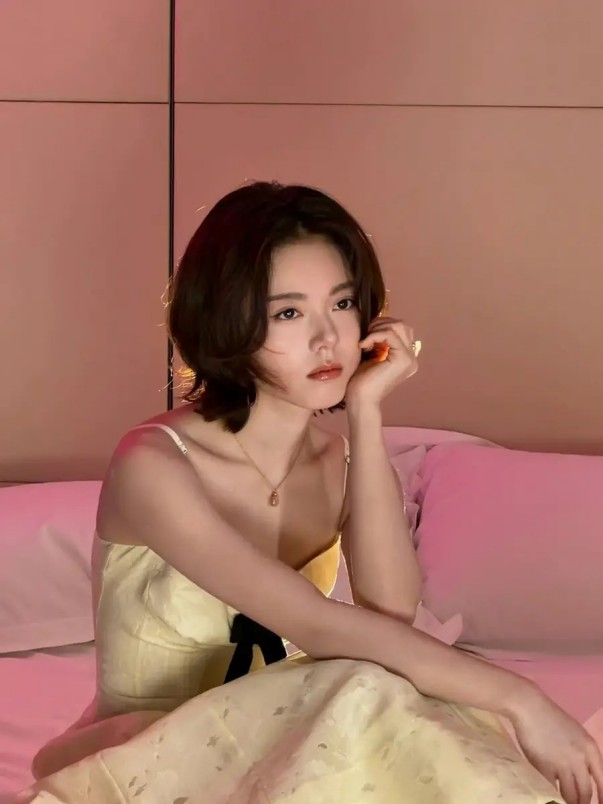 我们在用AI发红包，AI在悄悄取代人类