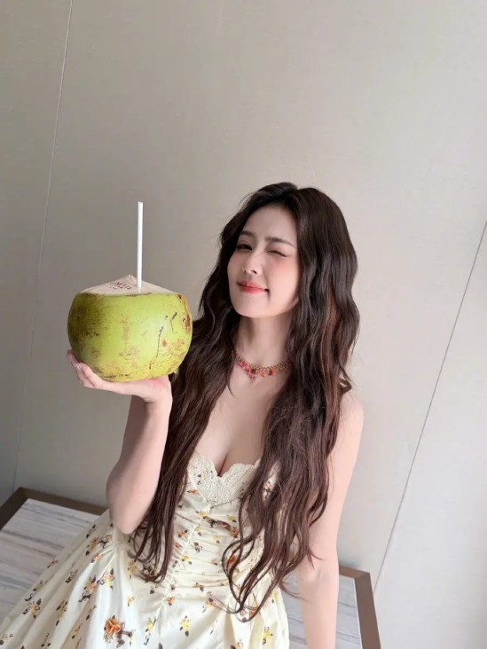 林志玲登上节目落泪鼓励小S：我觉得走到这一步很不容易