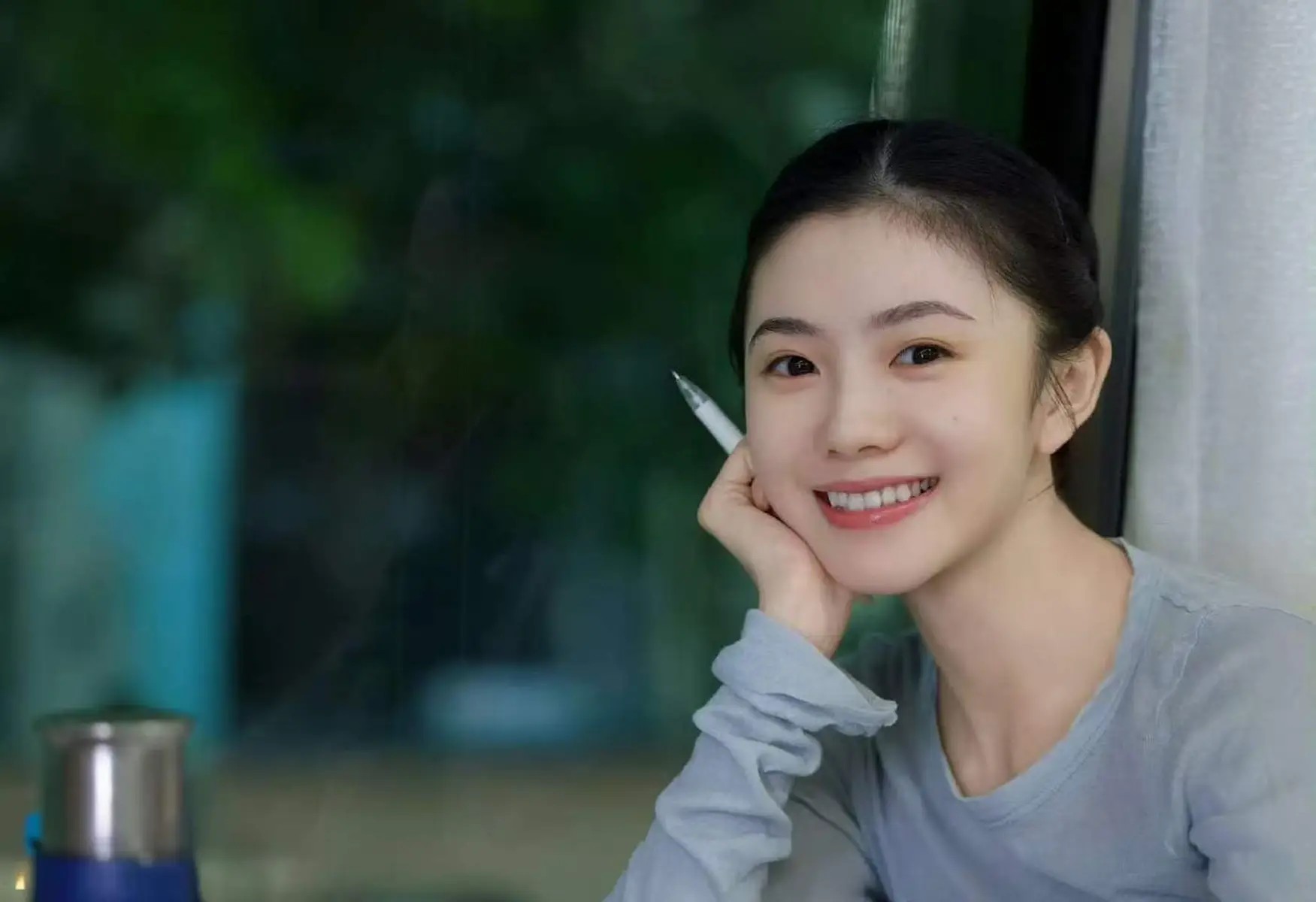 TVB上位小花何沛珈：一场天台崩溃戏，把